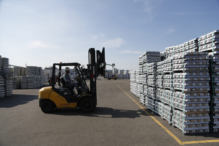 BUMN Holding Industri Pertambangan Indonesia, MIND ID, berkomitmen untuk terus menjadi tulang punggung hilirisasi komoditas mineral. (Foto: dok MIND ID).