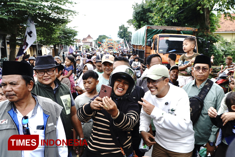 Pilbup Probolinggo, Daul Lembu Ireng dan Bantengan Iringi Kampanye Gus Haris