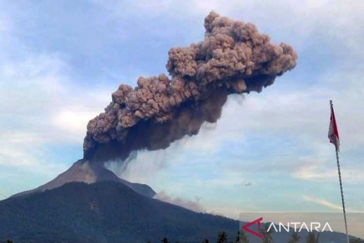 Langkah Cepat Pemerintah Tangani Dampak Erupsi Gunung Lewotobi