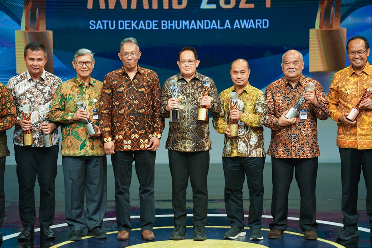 Pemprov Jatim Borong 3 Penghargaan Bhumandala Award 