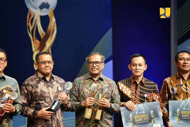 Satu Dekade Bhumandala Award, Kementerian PU Raih Penghargaan Informasi Geospasial Ke-6 pada 2024