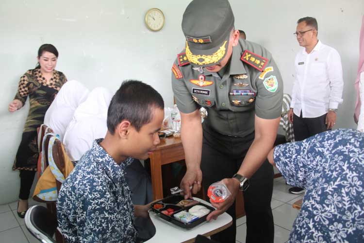 Membangun Gizi dan Harapan ABK Lewat Makan Sehat Bergizi Gratis di SLB Kota Tasikmalaya