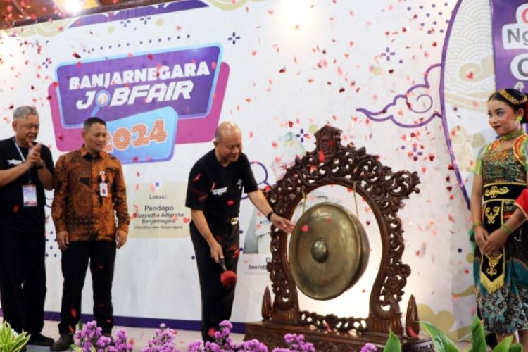 Dibuka Sekda Indarto, Job Fair Banjarnegara 2024 Sediakan 1.059 Lowongan