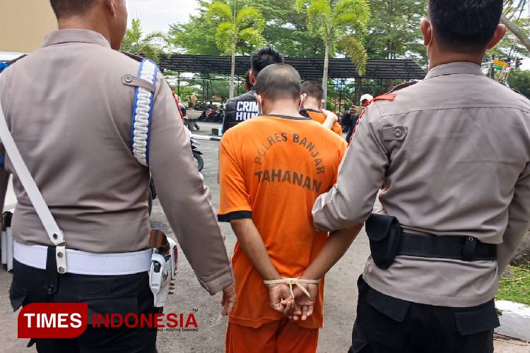 Diringkus Polisi, Pria di Kota Banjar Berpenghasilan Rp60 Juta per Bulan dari Judi Online