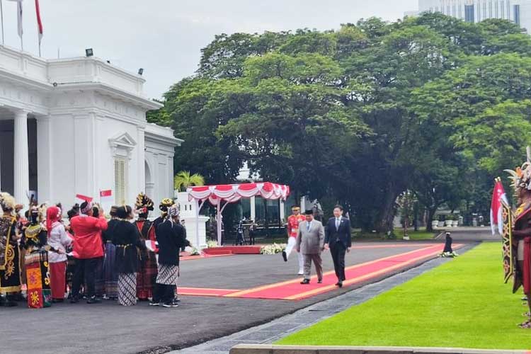 Prabowo Sambut PM Singapura Lawrence Wong di Istana Merdeka