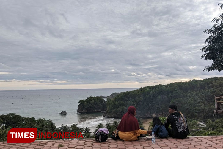 Dentuman Keras di Siang Bolong Gegerkan Warga Pacitan, TNI AU Konfirmasi Penyebabnya