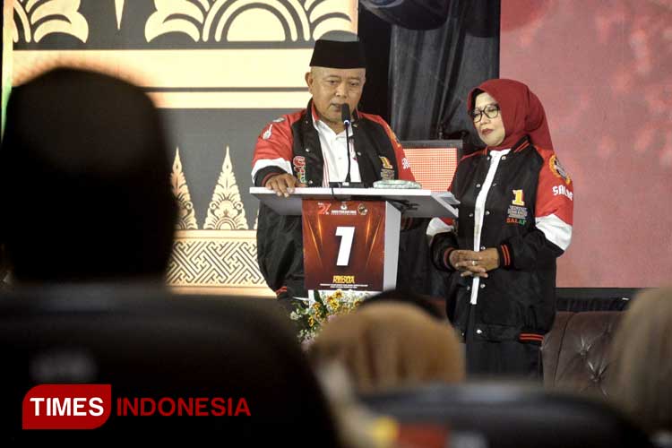 Debat Terbuka Pilbup Malang 2024 Diwarnai Saling Sindir Dua Paslon