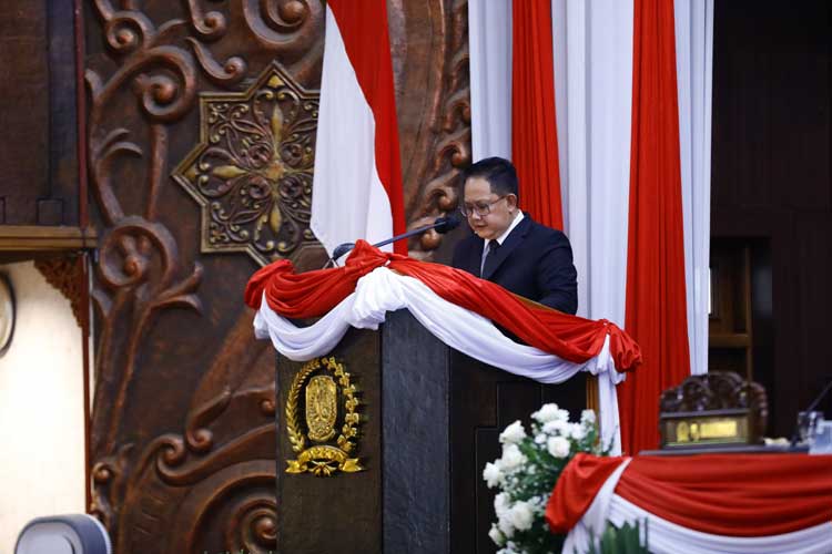 Pj Gubernur Jatim Siap Akselerasi Peningkatan PAD Tahun 2025
