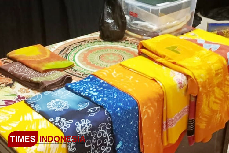 Batik-karya-siswa-YPTB-Malang.jpg