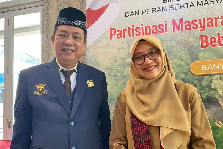 Ketua DPC Partai Demokrat Banyuwangi, Michael Edy Hariyanto, SH, MH, bersama Cabup Banyuwangi, Ipuk Fiestiandani. (FOTO: Dokumentasi TIMES Indonesia)