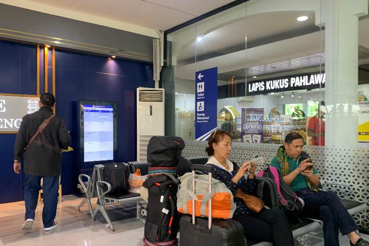 Coworking Space Hadir di Ruang Tunggu Stasiun Gubeng