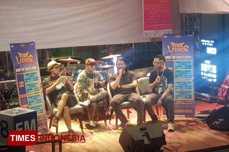 Konferensi pers yang digelar penyelenggaran rock Legend di Malang Creative Center. (FOTO: Istimewa)