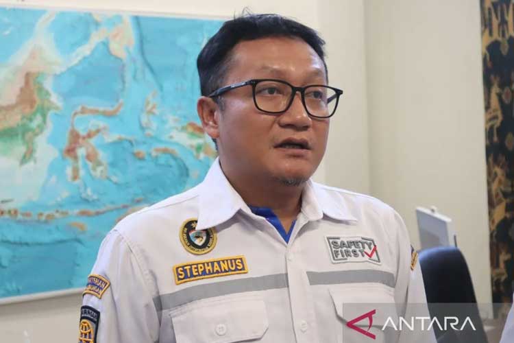 Kepala KSOP Kelas III Labuan Bajo Stephanus Risdiyanto (FOTO: Istimewa)