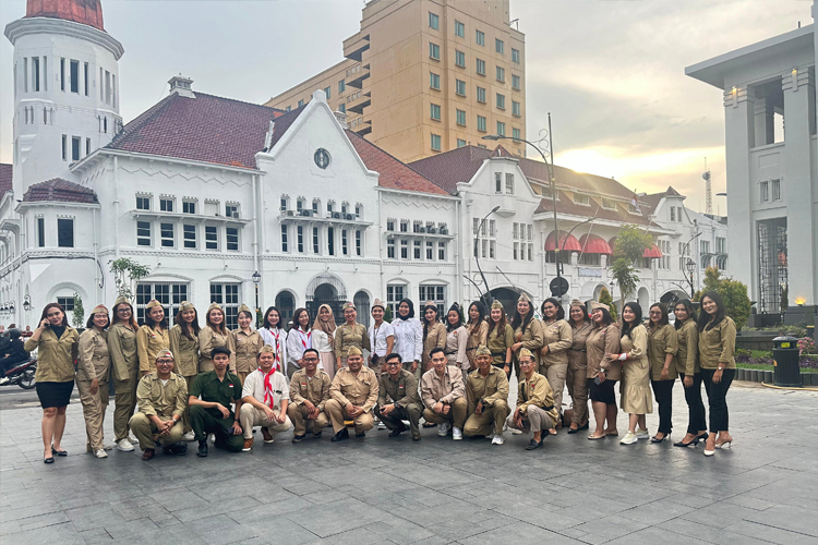 16 Hotel Dibawah Naungan Archipelago Rayakan Hari Pahlawan Bersama Para Veteran di Surabaya