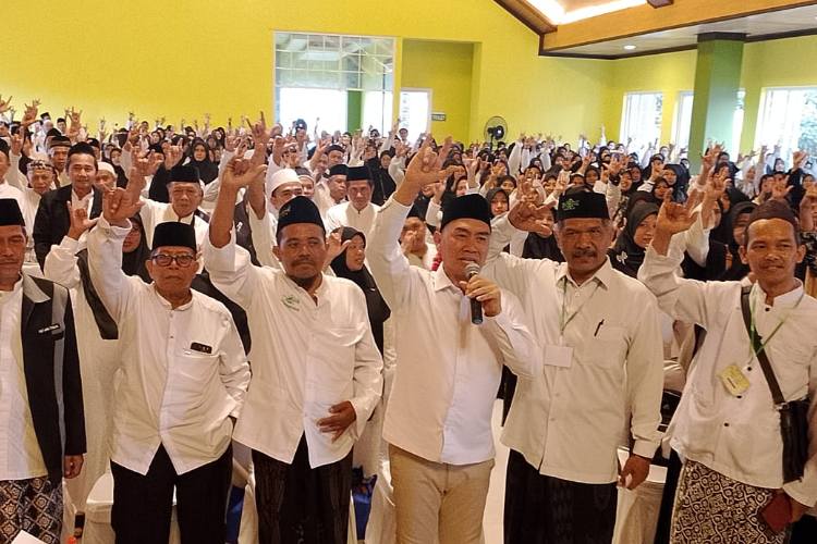 Peduli dan Kader NU, Abah Anton Raih Dukungan Guru Ngaji se-Kota Malang