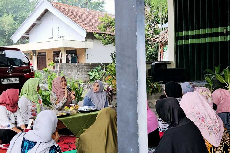 Anggota DPD RI Jatim Lia Istifhama Apresiasi PKBM Bina Bakti Muslimat Kota Kediri