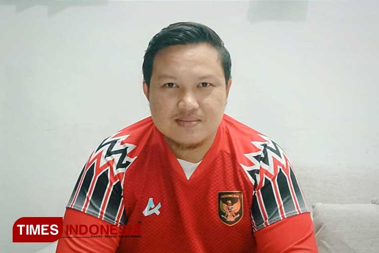 Dari Hobi Jadi Bisnis, Kisah Kolektor Jersey yang Kini Sukses Rintis Brand Lokal Berkualitas