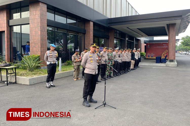 Polres-Majalengka-menggelar-apel-2.jpg