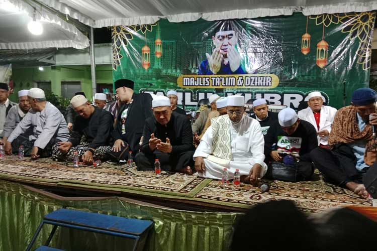 Pilkada Kota Malang, Ribuan Jemaah Bermunajad untuk Kemenangan Paslon ABADI