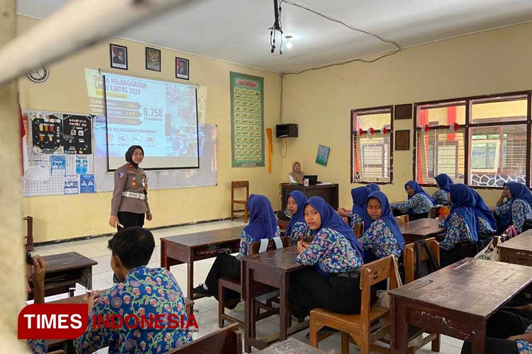 Satlantas Polresta Malang Kota Masif Edukasi Bahaya Lalu Lintas dan Knalpot Brong ke Sekolah