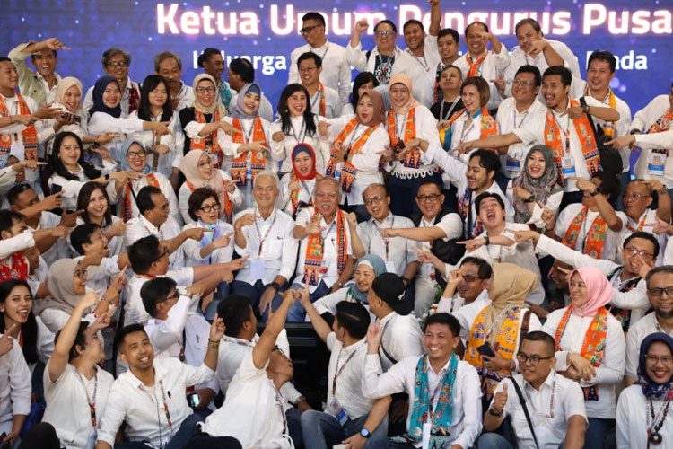 Pengurus-Pusat-Keluarga-Alumni-Universitas-Gadjah-Mada.jpg