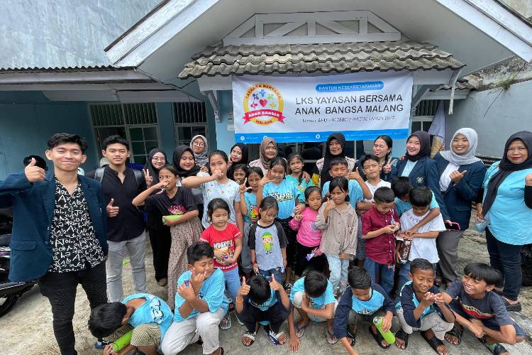 Yuning Kartikasari, Sang Aktivis Sosial 20 Tahun Lebih Untuk Aksi Kemanusiaan