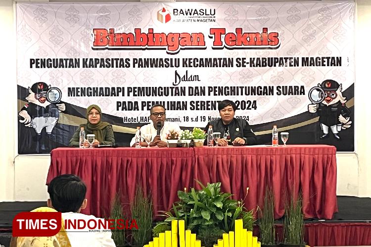 Jelang Coblosan, Bawaslu Magetan Gelar Bimtek Penguatan Kapasitas Panwascam