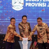 Hari Aksara Internasional dan Hari Guru Nasional 2024, Pj Gubernur Jatim Komitmen Angkat Martabat Profesi Guru