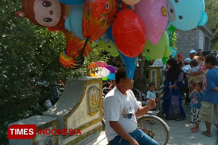 Iconic, Pedagang Balon dan Es Krim Selalu Ada di Setiap Kampanye WarSa