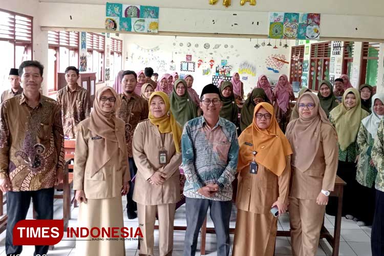 Angkat Kompetensi Guru Swasta, Disdikbud Magelang Bersama Akademisi Turun ke Sekolah