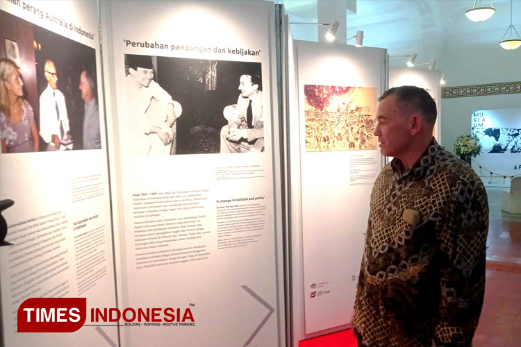 Melihat Jejak Sejarah Hubungan Diplomatik Australia – Indonesia Melalui Foto 