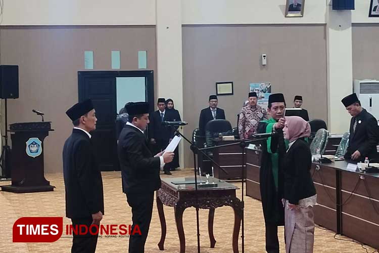 Andrianti Kusumawardani Gantikan Abdul Ghofur sebagai Anggota DPRD Lamongan