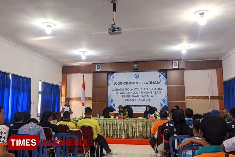 SMAN 1 Pacitan Tingkatkan Talenta Lewat Pembinaan Workshop Bola Voli dan Gateball