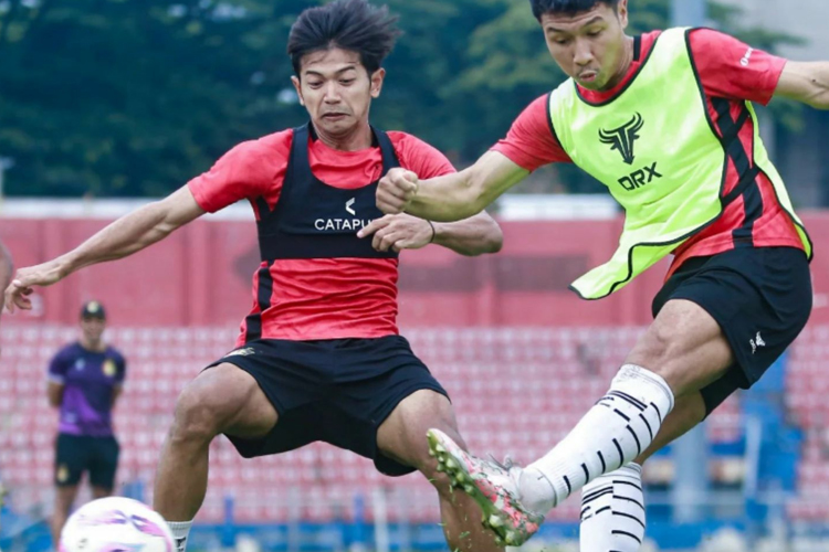 Skuad Persik Kediri saat berlatih di Stadion Brawijaya Kota Kediri (Foto: dok Instagram Persik)