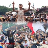 Kampanye Akbar Rahmad di Bondowoso, dari Cosplay Kuntilanak hingga Lukis Angka 01 di Badan