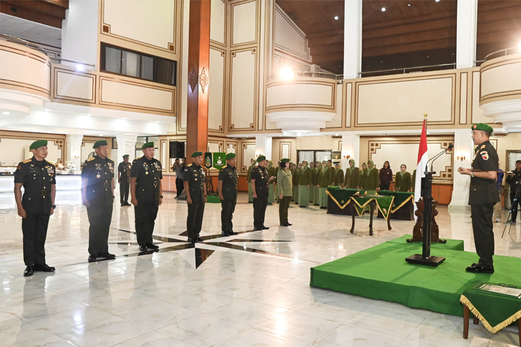 Brigjen TNI Terry Tresna Purnama Gantikan Brigjen TNI Endro Satoto Jadi Kasdam V Brawijaya 