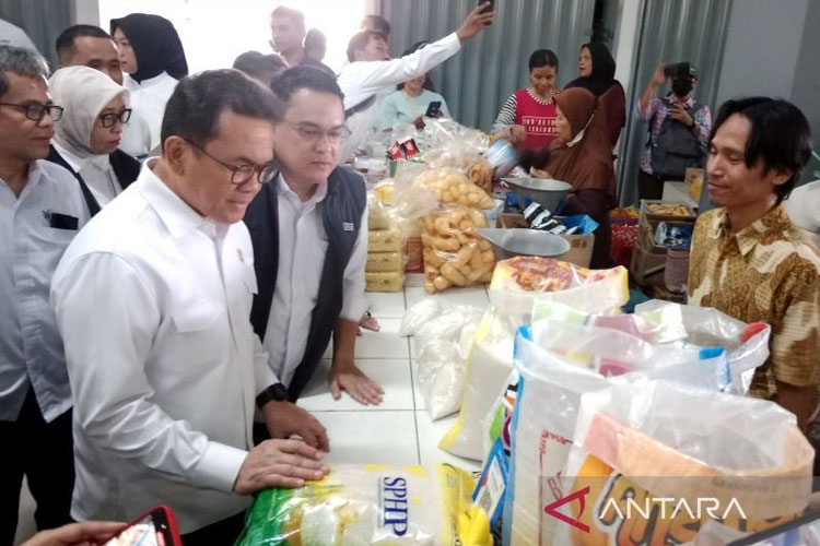 Menteri Perdagangan Janji Harga Minyakita Turun Pekan Ini