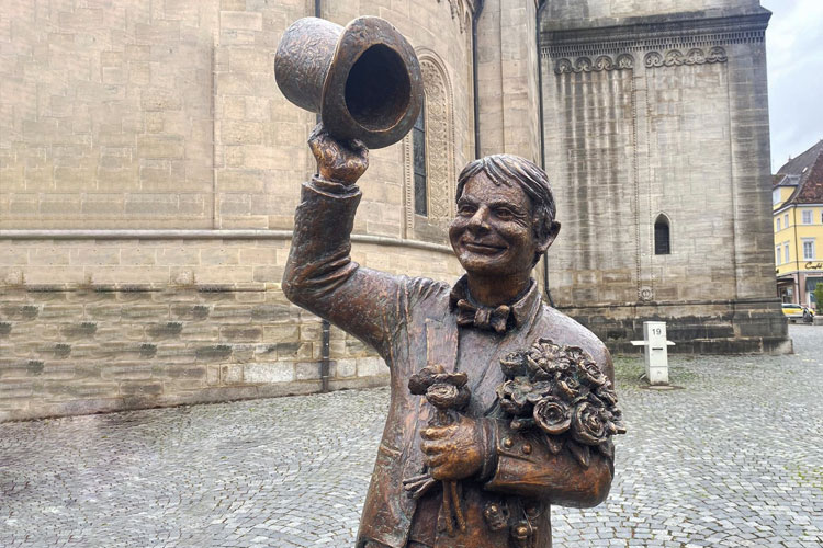 Patung Alois, Simbol Solidaritas di Schwäbisch Gmünd