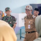 Pj Bupati Bersama Forkopimda Banjarnegara Tinjau Sejumlah TPS