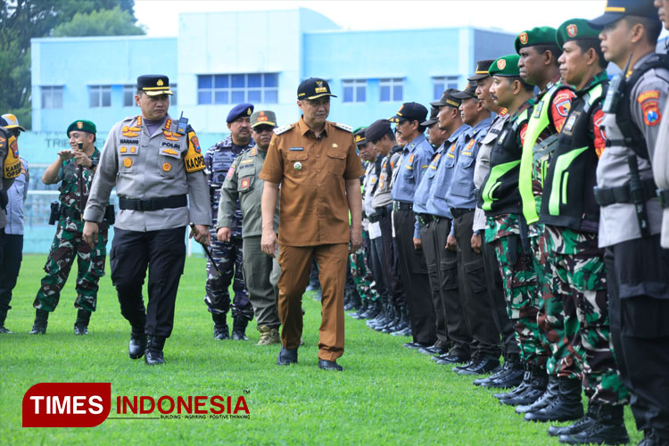 Petugas KPPS dan Linmas di Kota Malang Dapat Vitamin dan Jaminan Kesehatan