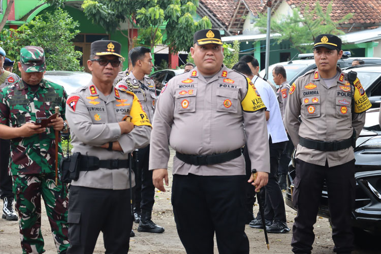 Pastikan Situasi Aman dan Kondusif, Kapolda DIY Pantau Langsung Pilkada Bantul