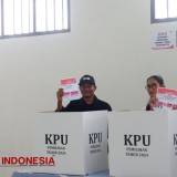 Optimistis Sambut Hasil Pilkada 2024, Indrata Nur Bayuaji Nyoblos di TPS 004 Pacitan