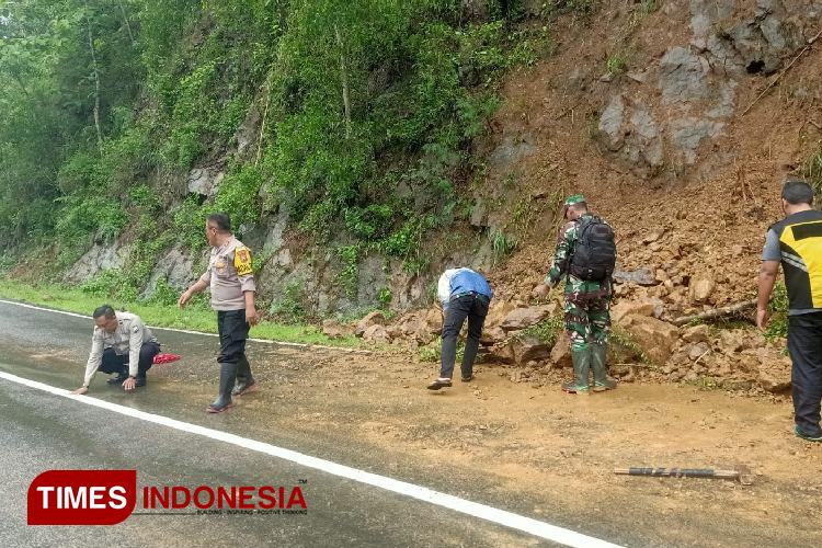 Polres Pacitan, BPBD dan TNI Gerak Cepat Atasi Dampak Bencana Alam di Tengah Cuaca Ekstrem