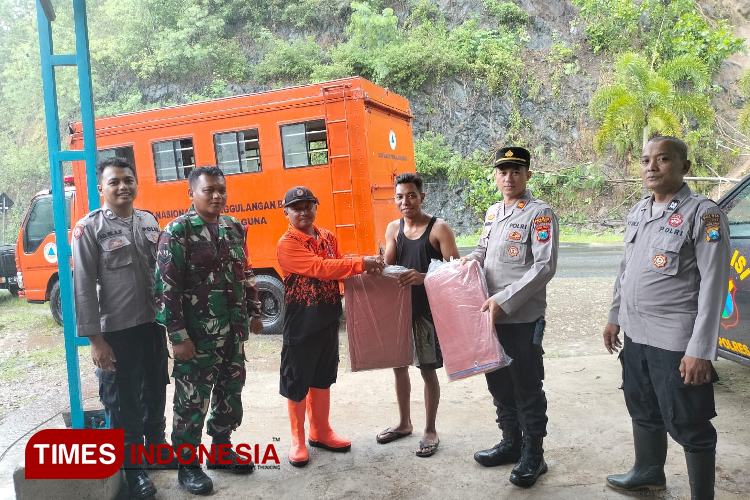 Polres-Pacitan-BPBD-dan-TNI-bergerak-cepat-mengatasi-dampak-bencana-alam-z.jpg