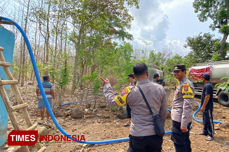 Polresta Banyuwangi Pahlawan Kemanusiaan, Atasi Krisis Air Bersih