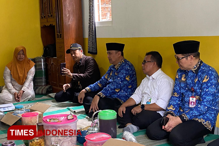 Pemkot Malang Siapkan Asuransi Rp42 Juta hingga Bedah Rumah Linmas yang Meninggal Usai Jaga TPS