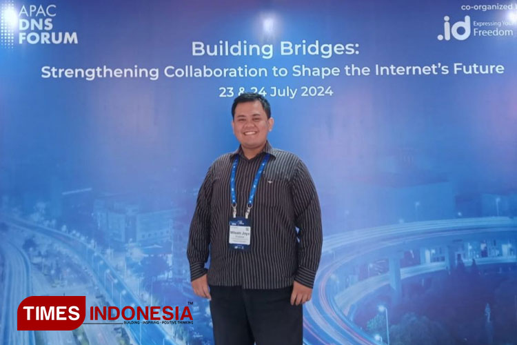 Wisam Jaya Pratama, S.Pd., PMP., C.FDM, alumni program studi Pendidikan Matematika Unisma Malang sukses mendirikan PT. Silasnum Jaya Pratama. (FOTO: AJP TIMES Indonesia)B: Wisam bersama beberapa perusahaan terbaik nasional dalam forum You-Blast
