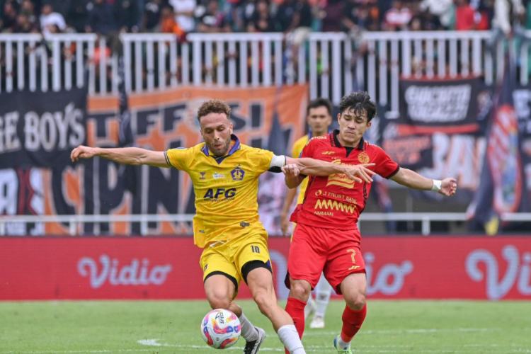 Persija Hancurkan Catatan Positif Persik Kediri di Laga Tandang