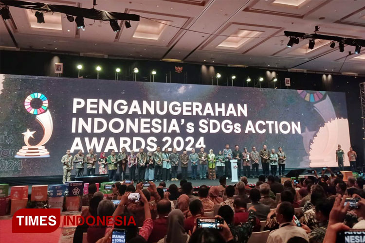 Filantropi-pada-ajang-Indonesia-SDGs-Action-Awards-2024.jpg