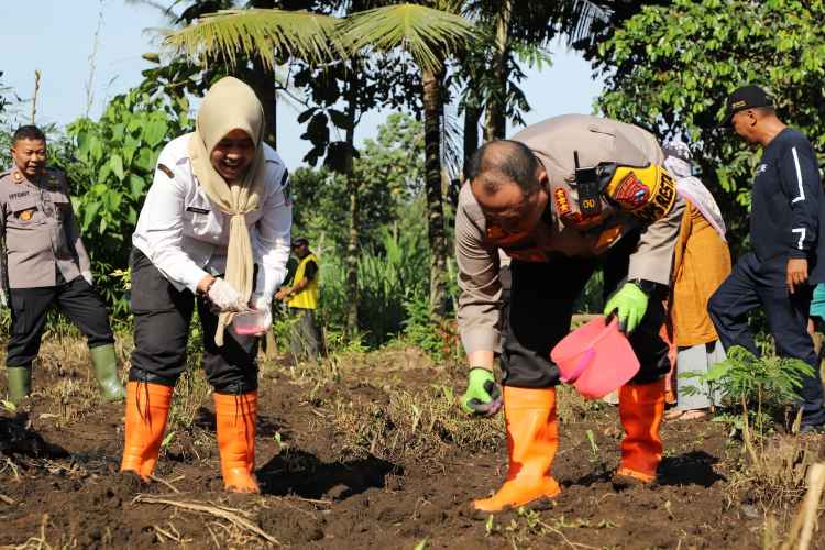 Komitmen Kapolresta Malang Kota Dukung Program Astacita Lewat Program Optimalisasi Lahan